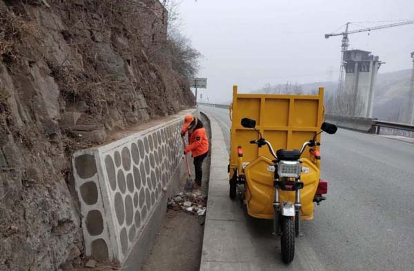 宝鸡至坪坎高速完结路面工程施工 9月通车